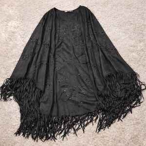 Insight New York – Fringed Poncho 📏 One Size Fits All